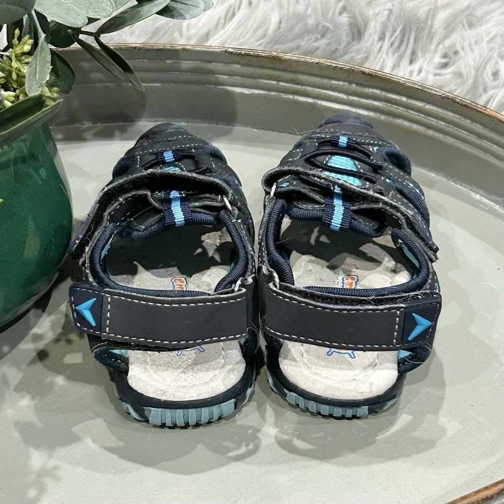 Apakowa Toddler‎ Blue Sandals Outdoor Walking Closed Toe Shoes Grey Blue Size 7